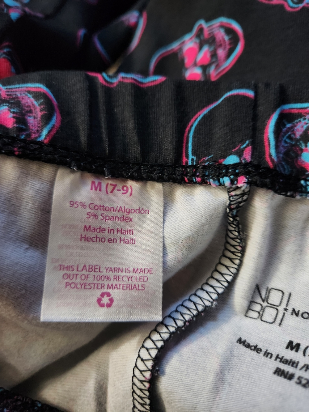 No Boundaries Black Leggings Skull Print For Woman Or Junior Girls Size M(7/9) - Picture 3 of 4
